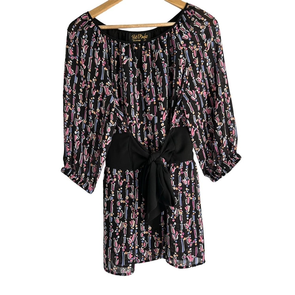 Bob Mackie Womens Size Medium Artzy Print Front Tie Blouse Top‎